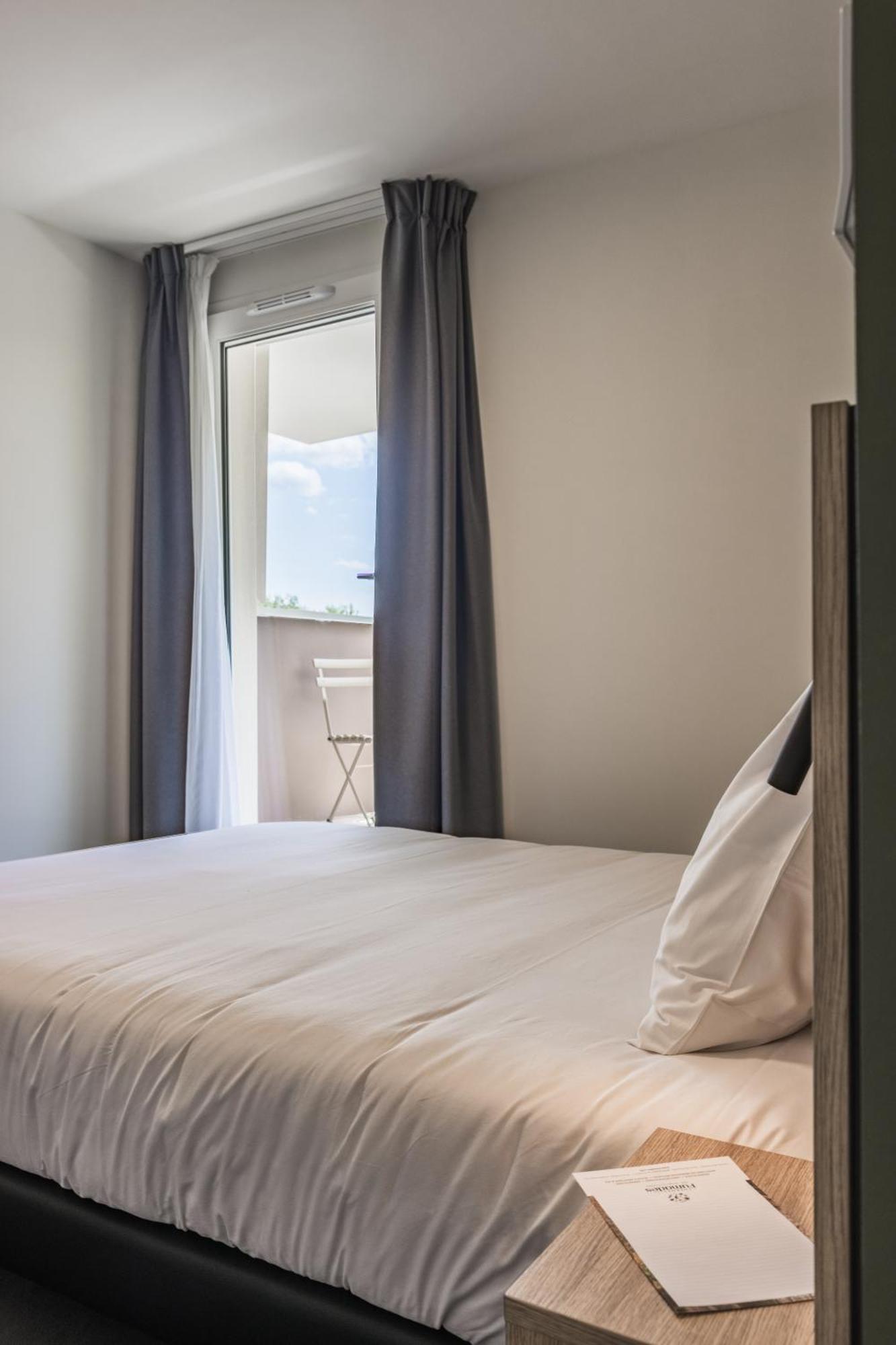 Hotel Des Thermes Des Fumades Allegre Les Fumades Eksteriør billede